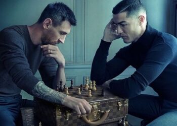 Fans React Massively To Iconic Photo Of Lionel Messi and Cristiano Ronaldo (See Screenshots)