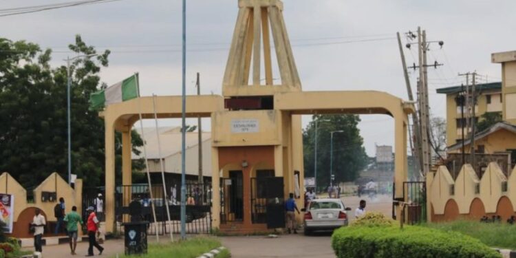 Ibadan Poly Bans Students From Hugging On Campus