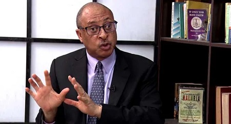 2023: APC Should Be Apologising to Nigerians Not Campaigning – Utomi