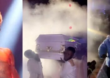 Nigerians React As Popular Singer, Portable Arrives Stage In A Casket (Video & Comments)