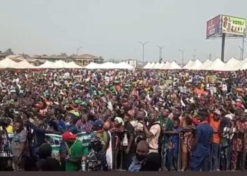 Massive Crowd At Peter Obi’s Rally in Osun State As He Tells Supporters To Vote Out APC, PDP (Photos & Video)