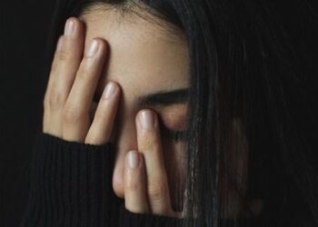 Father Pens Advice To 19-year-old Daughter After Flaunting Her Boyfriend (Screenshots)