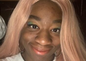 Woman Reveals How A Man She Met Online Took Umbrella From Her When It Started Raining, Then Made Her Pay The Bill On Their First Date