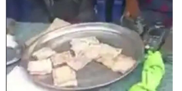 Naira Scarcity: Drama As Family Provides POS For Transactions As They Refuse To Accept Old Notes From Sympathisers During Burial (Video)