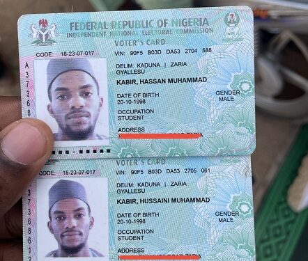 NigeriaElections2023: Man Laments Inability To Vote As BVAS Fails To Differentiate Between Him And His Identical Twin Brother (Photos)