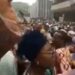 Lagos Residents Storm CBN Office To Deposit Old N500 And N1000 Notes (Video)