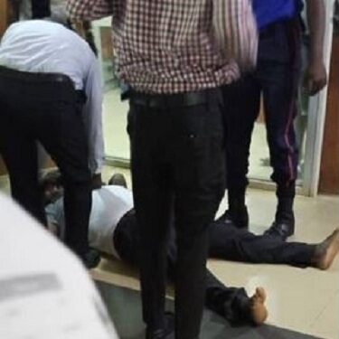 Tragedy As Man Slumps And Dies Inside Banking Hall After Several Hours Of Waiting To Withdraw Cash In Delta