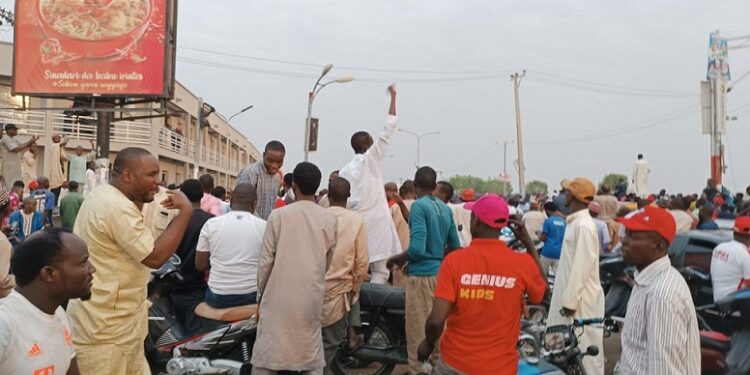 Kano Residents Ignore Ganduje’s Curfew, Troop Out To Celebrate NNPP’s Victory (Video And Photos)