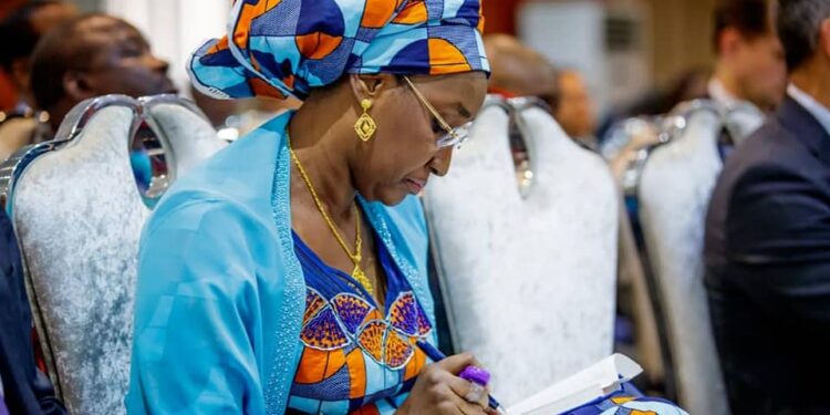 About Two Million Nigerians Get N5,000 Cash Monthly – FG