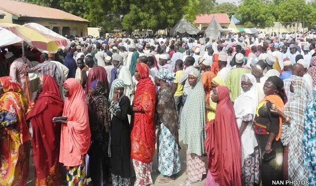 Voters Swear Before Collecting Spaghetti, Cloths In Niger