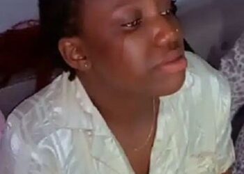 Heartbroken Lady Weeps Profusely After Being Dumped By Her Boyfriend (Video)