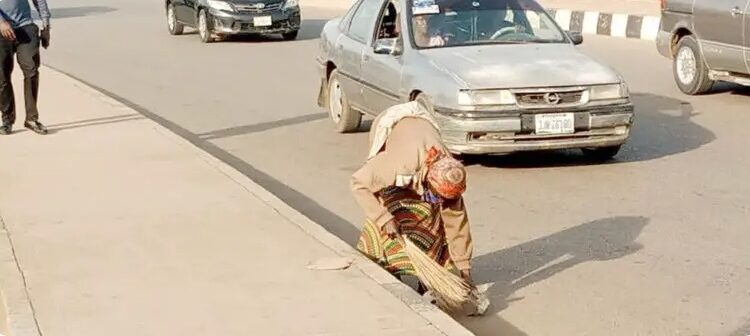 “It’s Been 11 Years Since We Joined And Our Salary Is Still N8,000” – Plateau Sweepers Recount Experience