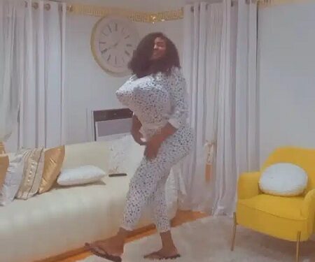 “The Front Be Like Hummer Jeep” – Nigerians React As Sonia Ogiri Dances In Living Room After Body Enhancement (See Video & Comments)