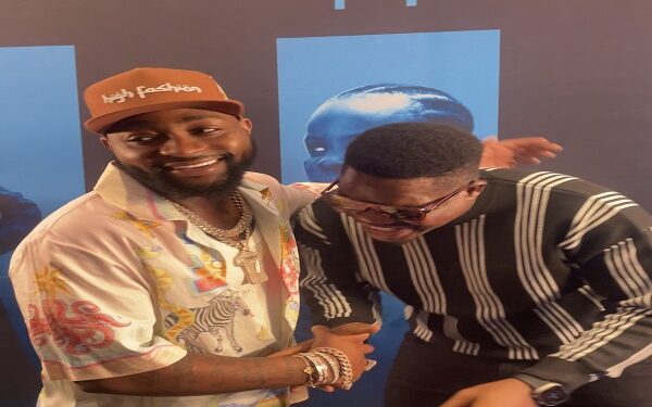 You’re So Humble, Mr Macaroni Praised For Bowing To Davido