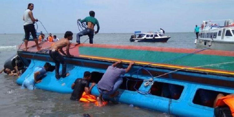 Kwara Gov, Emir Mourns As Over 100 People Die In Boat Accident