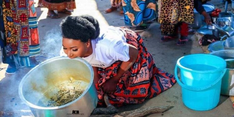 Bride Cooks Without Her Hands On Her Wedding Day (Photos)