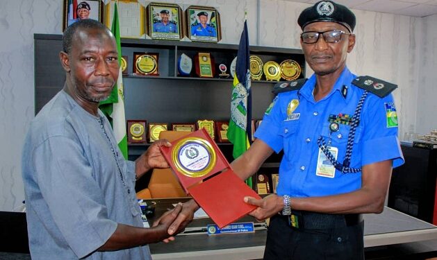 Tricycle Rider Praised For Returning N330k Found On The Road In Kano (Photos)
