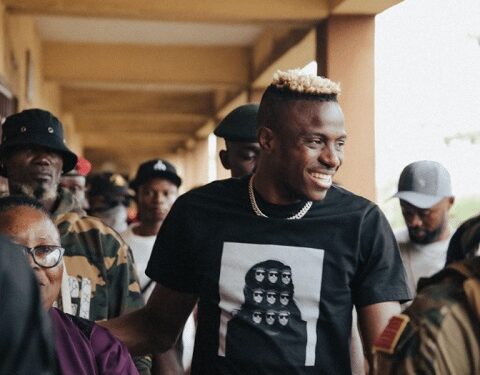 Fans Show Love To SuperStar Footballer, Victor Osimhen After He Visited A Primary School In Lagos (Video)
