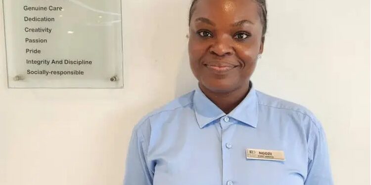Lady Who Returned Misplaced $70,000 To Customer Gets Appointment (Video)