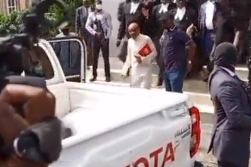 Moment DSS Rearrested Emefiele After Court Granted Him Bail (Video)