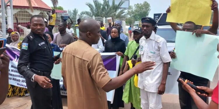 Subsidy Removal: Warm Up Protest Hits Kano As Residents Lament Hardship (Photos)