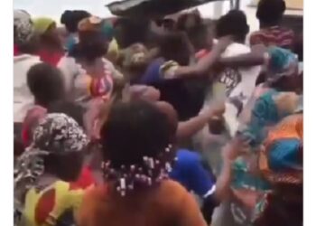 Hunger In The Land: Watch The Footage Of Residents Carting Away Bags Of Rice From A Broken Down Vehicle (Video)