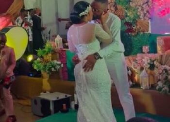 I Want You To Watch Me Kiss Your Daughter – Groom Tells Bride’s Father On His Wedding Day, Nigerians React (Video & Comments)