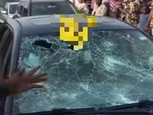 Drama As Men Engage In Road Rage As They Break Each Other’s Windscreens (Video)