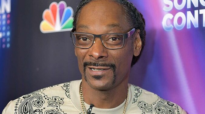 Snoop Dogg Returns to Smoking Three Days After ‘Quitting’ Publicly