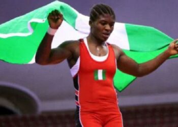 World Military Wrestling: Female Nigerian Army Personnel Wins Gold Medal (Video)