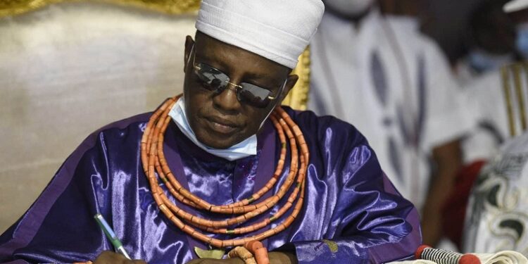 Kano Emir’s Son Attends Crossover Church Service With Oba Of Benin