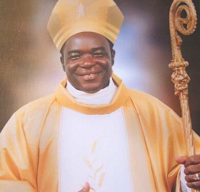 “For Those Of You That Your Pastors Prophesied You Will Sing A New Song This Year, Now Go And Learn The New National Anthem” – Bishop Kukah Jokingly Tells Christians (Video)