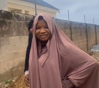 Nigerian Lady’s Eid El-Kabir Plans Suffer Setback As Ram Jumps Into Well (Video)