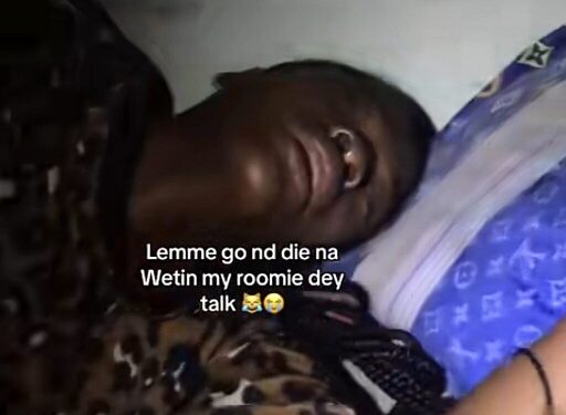 Nigerian Lady Threatens to End Her Life After Getting Dumped by Boyfriend (Video)