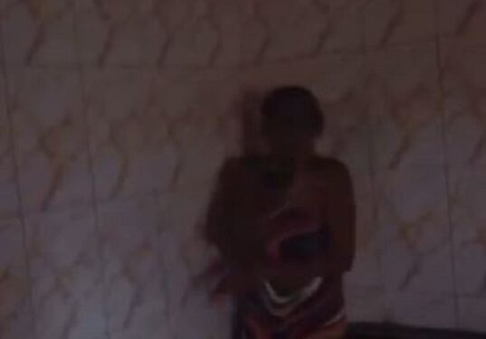 Woman Storms Hotel, Beats The Lady Her Boyfriend ‘Cheated On Her With’ In Calabar (Video)