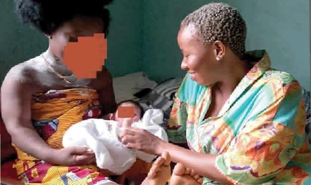 Nigerian Woman Born With Male And Female S3x Organs Fathers Two Children (Video)