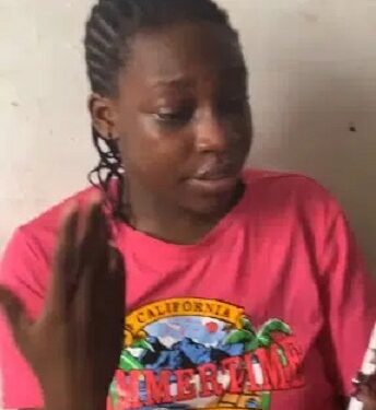 Lady Burst Into Tears After Being Dumped By Boyfriend Over Her ‘Small’ Backside (Video)