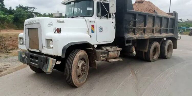Panic As Truck Crush Motorcyclist To Death In Osun