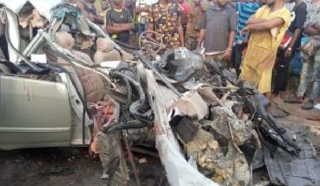 Many Feared Dead As Vehicle Crashes Into Anambra Market