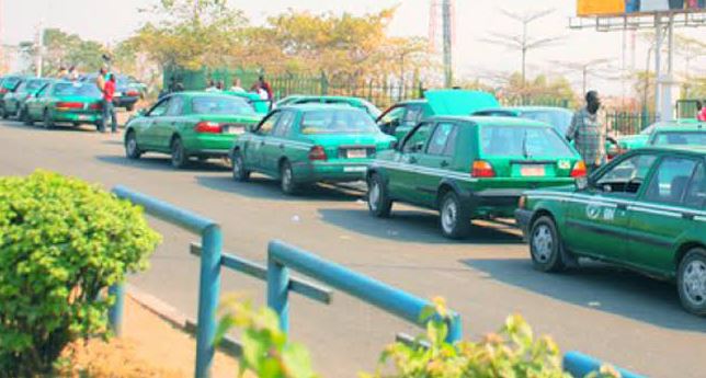 FG Seals Deal With Abuja Airport Taxi Drivers To Convert 800 Cabs To CNG