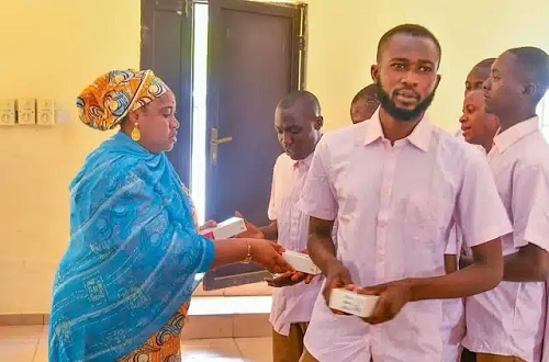 “Children Turn Adults Overnight” – Nigerians React To Photos of Released #EndBadGovernance Minors (Pics)