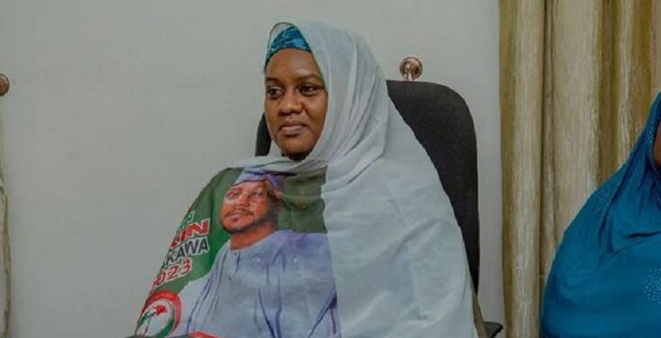 Zamfara Govenor’s Wife Marries Off 100 Orphans, Provides Assistance To Grooms