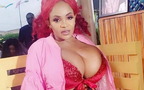 Cossy Ojiakor Reveals She Now Charge N100k to Chat With Fans