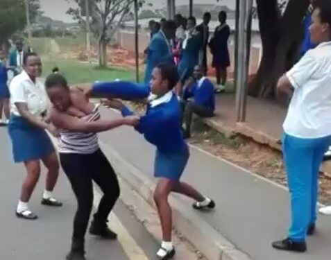 Drama As Woman Is Beaten Up By Secondary School Student After She Confronted Her For Allegedly Having Affair With Her Husband (Video)