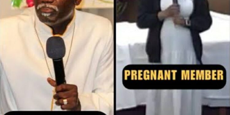 Watch The Moment A Pastor Shamed Pregnant Woman, Made Her Apologise To Congregation For Getting Pregnant Outside Wedlock (Video)