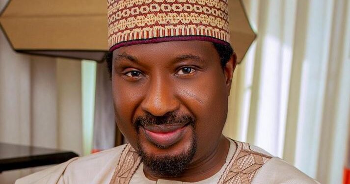 Amidst Economic Hardship, Deputy Senate President Gives 61 Cars To Kano APC Leaders