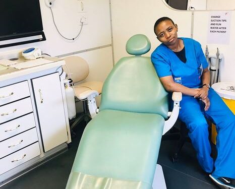 Exhausted Doctor Dies After Tweeting “Feels Like I’m Going To Pass Away But I Also Want To Read”