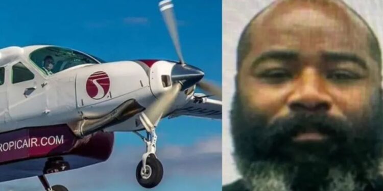 US Man, Akinyela Shot Dead After Hijacking Plane With Passengers On Board