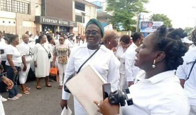 BREAKING: ‘No More Fubara’ – Pro-Emergency Rule Protest Breaks Out In Rivers (Video)