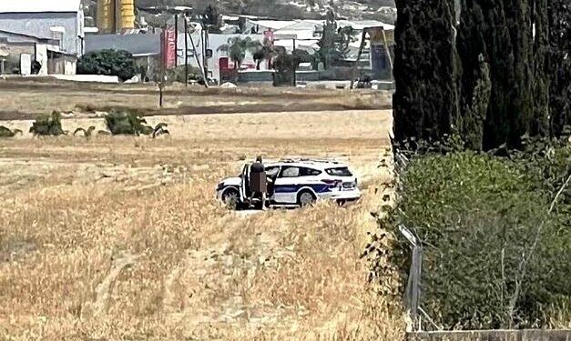 Police Officers Caught On Camera Having S*x In Their Patrol Car In Broad Daylight